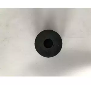 Втулка гумова 14x40x38 Massey Ferguson Втулка гумова 14x40x38 Massey Ferguson