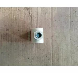 Кріплення пальця шнека Claas 670497.0 Кріплення пальця шнека Claas 670497.0