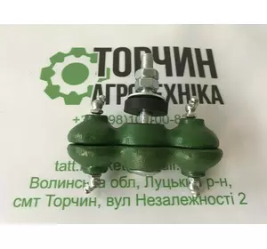 Корпус шкворня балансира жатки комбайна VOLVO 830 (ЩОКИ) Корпус шкворня балансира жатки комбайна VOLVO 830 (ЩОКИ)