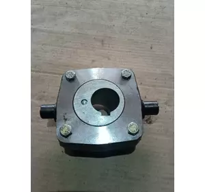 Корпус приводу коси жатки в зборі CLAAS 610368 Корпус приводу коси жатки в зборі CLAAS 610368