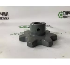 Зірочка z7 транспортера елеватора зернозбиральних комбайнів Sampo 650 MASSEY FERGUSON 20 . Зірочка z7 транспортера елеватора зернозбиральних комбайнів Sampo 650 MASSEY FERGUSON 20 .