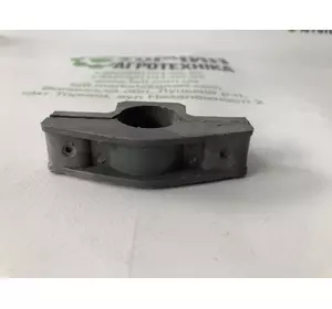 Кріплення труби мотовила 609965 Claas Dominator 76, 80, 85, 86, 96, 100,105, 106 Кріплення труби мотовила 609965 Claas Dominator 76, 80, 85, 86, 96, 100,105, 106