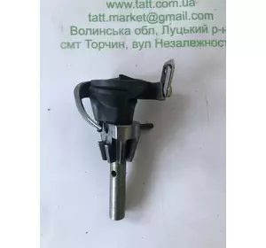 НИТКОТРИМАЧ в комплекті з шестернею Welger НИТКОТРИМАЧ в комплекті з шестернею Welger