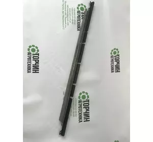 Планка грохота Volvo 830 запчастина для зернозбиральних комбайнів Volvo BM застосовуєтьяся на моделях Volvo 830 кіріпиться до ланцюга - S32/2K1L6. Планка грохота Volvo 830 запчастина для зернозбиральних комбайнів Volvo BM застосовуєтьяся на моделях Volvo 830 кіріпиться до ланцюга - S32/2K1L6.