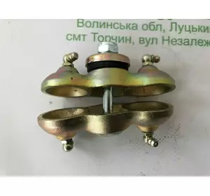 Корпус шкворня (щоки) коси Claas Корпус шкворня (щоки) коси Claas