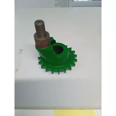 Зірочка жатки з ексцентриком мала JD