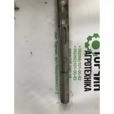 Вал відбійного бітера VOLVO 830-1130 D-1068mm L-29mm