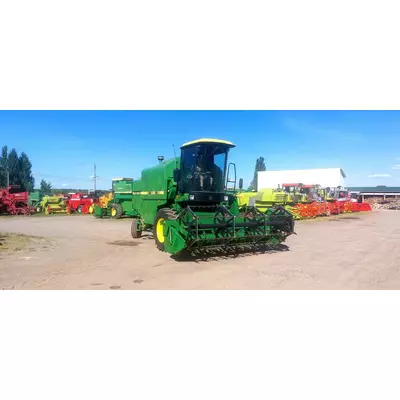 JOHN DEERE 1055. 3.6m